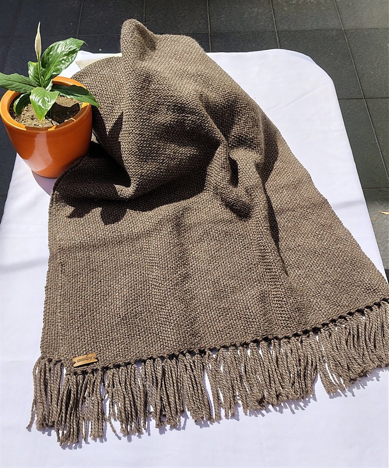 Mantas tejidas en telar Mahuida artesanales